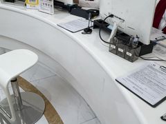 -雅悦齿科(顾村公园店)