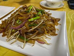 干炒牛河-忠记湛江烧蚝店