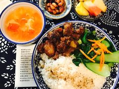 -蜗牛小馆醉乡民谣云南菜(惠新西里店)