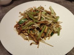 -闫府私房菜·老字号(恒隆店)