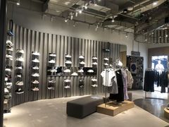 -adidas(滔搏朝阳大悦城店)