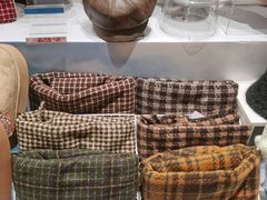 -名创优品(广东省广州琶洲保利广场店)