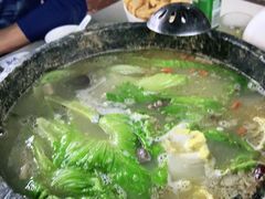 -墨脱石锅椰子鸡•香草鸭•东山羊(大东海店)