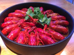 云中界小龙虾-云中界美食餐厅