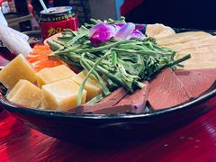 -谭鸭血老火锅(漳州路店)