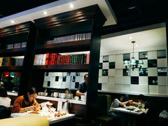 大堂-闫府私房菜·百年鲁菜(恒隆店)
