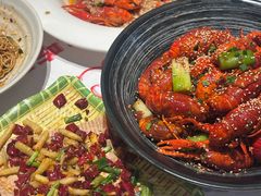 -肥肥虾庄·金牌油焖大虾(汉街SKP店)