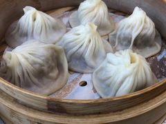 鲜肉小汤包-弄堂咪道-饭香·面香·馄饨香(汇锦广场店)