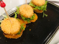 -乜都得港式茶楼(天贵路店)