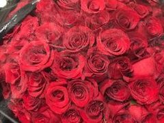 -花间阁鲜花气球连锁(两路口上清寺急市救中心店)