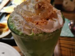 开心果牛油果奶昔-杂咖zacup(领展中心城店)