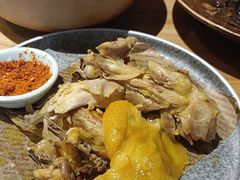 -头上红煨盐鸡·非遗院子餐厅