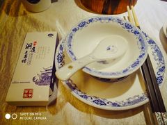 -洞庭土菜小炒馆(易发广场店)