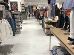 -优衣库(南京建邺万达广场店)