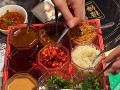 -禄婶鸡煲·打边炉