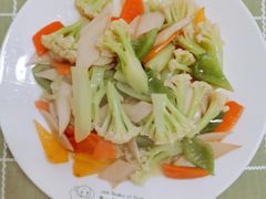 -爱月宝月嫂·育儿嫂(哈尔滨总店)