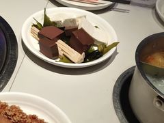 -锅儿欢海鲜火锅烤肉自助餐(东港凯虹店)