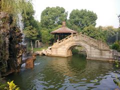 -山明水秀大饭店