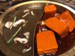 -小天鹅火锅·一线江景洪鼎旗舰店(洪崖洞店)