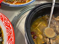 -牟记江湖重庆地标特色菜鱼蛋海鲜无刺鲫鱼(巴南区黑金冠十多年好店)