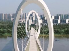 -南京眼步行桥
