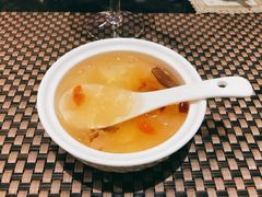 银耳汤-丹鼎铁板料理