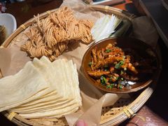 -魏铭鱼头捞饭(晋阳路店)