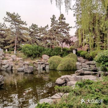 地理位置:        地铁三号线青龙寺站下车