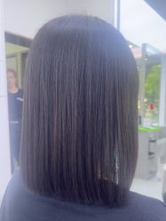 -首脑美发沙龙