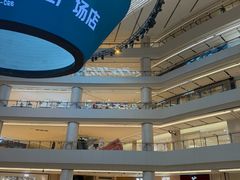 -上海世纪汇广场