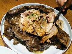 杭州叫花鸡-杭百味·大众精选杭帮菜(西湖音乐喷泉店)