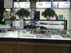 -吴良材眼镜(北中路店)