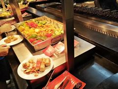 -四海一家自助餐(益田假日广场店)