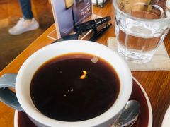 -ROAST coffee & eatery