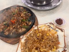 -标记美食新鲜猪杂(兴南大道店)