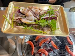 -围炉肉舍•炭烤活鳗•丹东海鲜烤肉(步行街店)