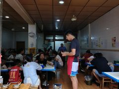 -刚砂锅鸡丝米线