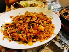 糟辣炒蛋面-鼓楼吃面·肉啃肉(南锣鼓巷店)