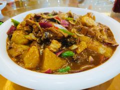 土豆炖牛腩-民俗百家姓饭店(纺织城正街店)