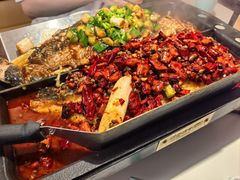 -江边城外烤全鱼(世茂广场店)