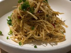 香葱拌笋衣-小大董·烤鸭(凤凰汇店)