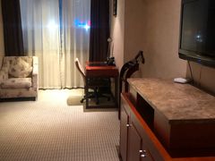 -爱时特套房酒店(会展中心远洋城店)