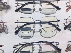 -Trend1881视光·蔡司视觉(领展广场店)