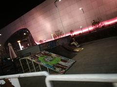 -丽丰购物中心·停车场