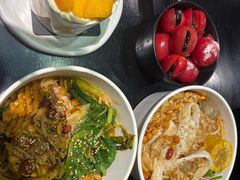 -W COLLECTIVE  DESSERT SHOP