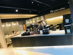 -瑞幸咖啡(新世界中心店)