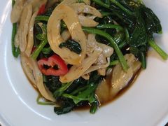 -小河公主秘制烤羊腿(小绿谷店)