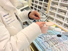 -沫芮眼镜·蔡司官方授权店(人民广场店)