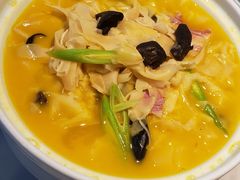 咸肉烧纸片笋-雀蓝川菜(奥体广场店)