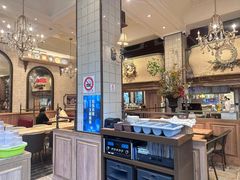 -玛格萝妮比萨屋(四平店)